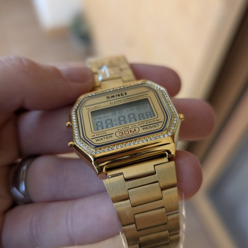 SKMEI 1474 Luxury Brand Women Digital Watches Waterproof Week Display LED Chrono Stainless Steel Female Wristwatch Relogio Feminino